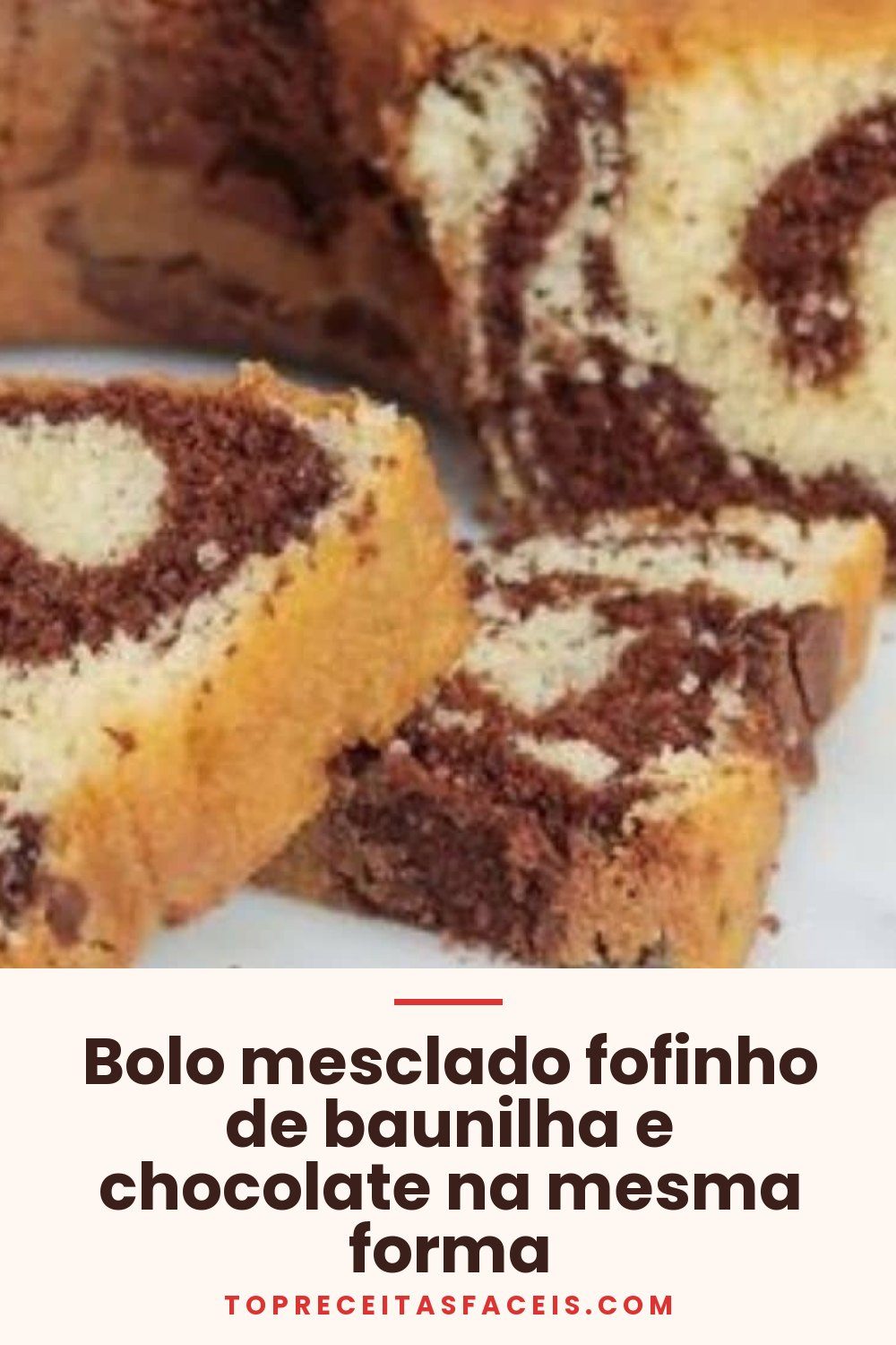 Bolo mesclado fofinho de baunilha e chocolate na mesma forma